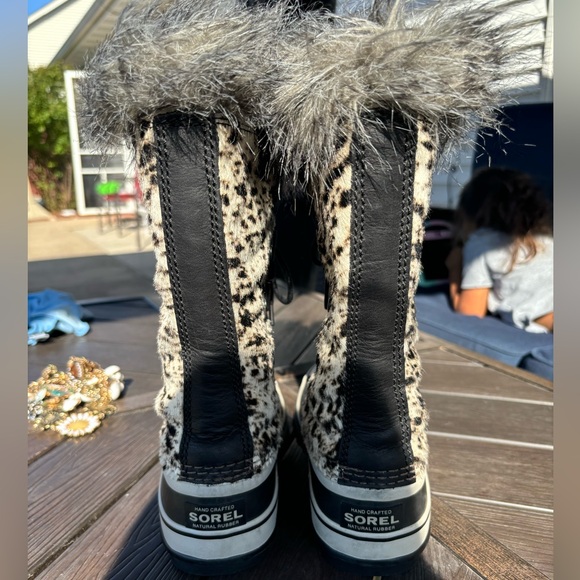 Limited Edition Sorel Winter Boot - Picture 9 of 9